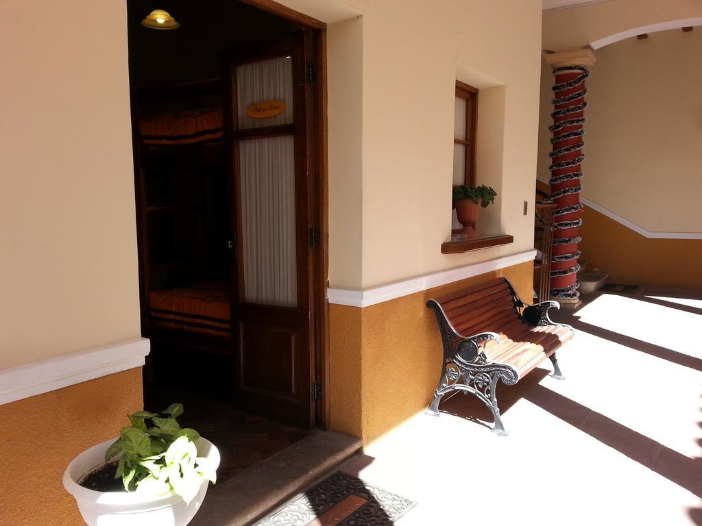 Villa Oropeza Hostel Sucre Pokoj fotografie