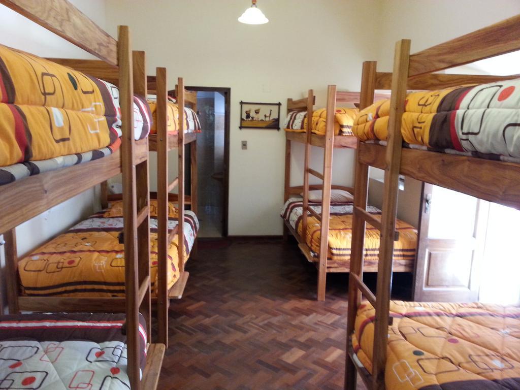 Villa Oropeza Hostel Sucre Pokoj fotografie
