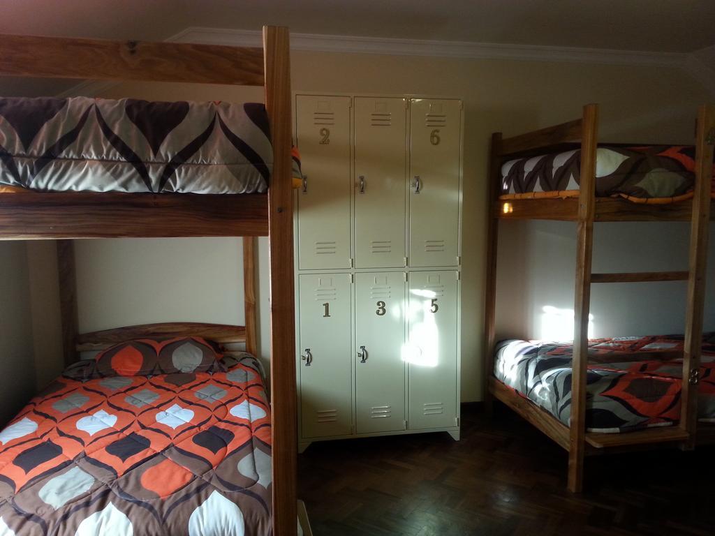 Villa Oropeza Hostel Sucre Pokoj fotografie